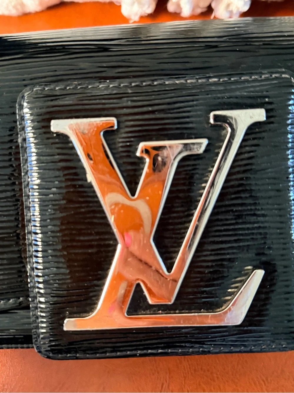 Louis Vuitton Black Patent Clutch with Silver LV Emblem - Picture 3 of 7